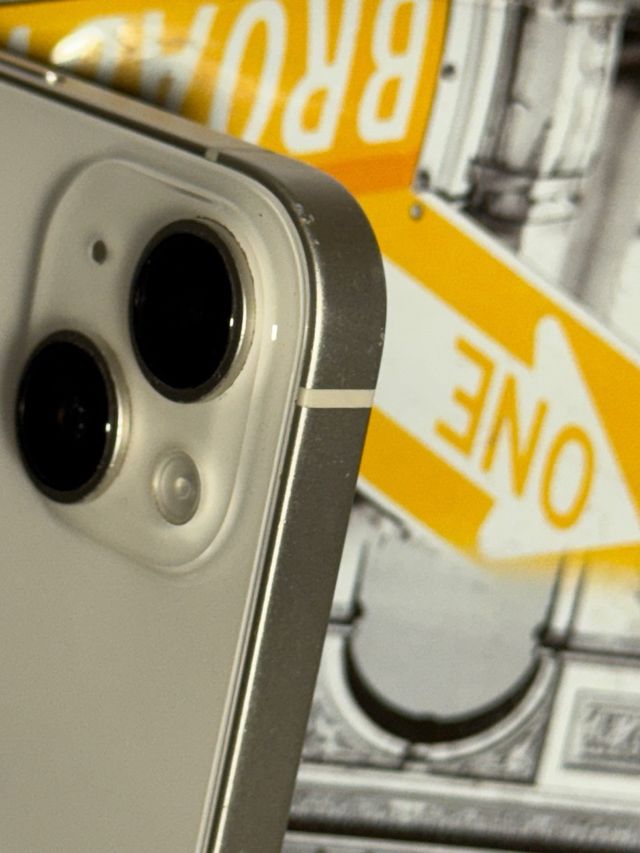 iPhone 14 Plus Apple