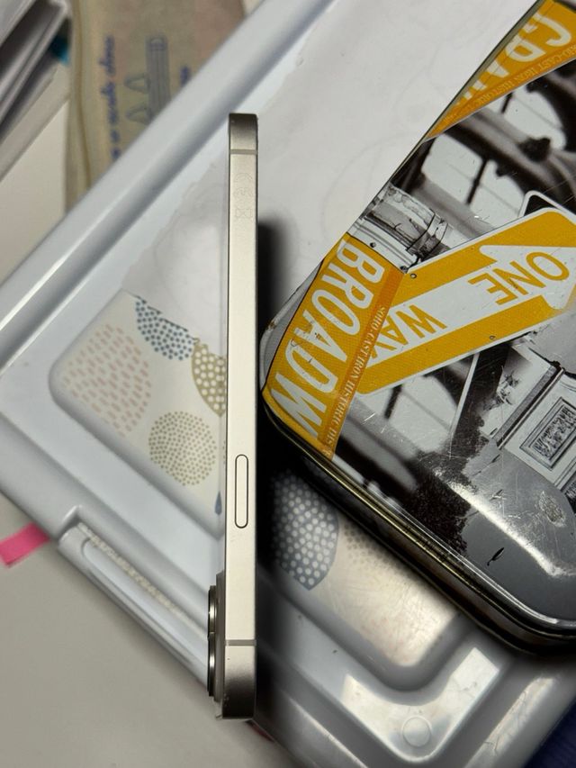 iPhone 14 Plus Apple