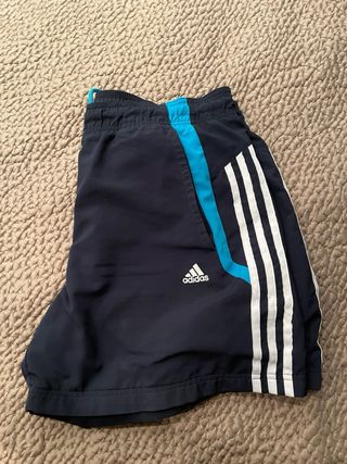 Pantalones cortos Adidas negros y azules