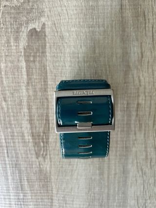 Reloj Nixon Azul y Plateado