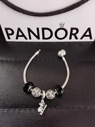 Pulsera Pandora Plata con Charms 