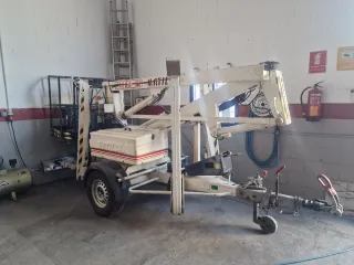 Cesta Elevadora Remolcable 12m