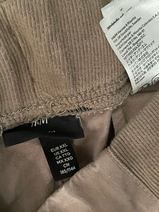 Lote de 2 pantalones cargo beige y verde oliva