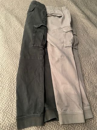 Lote de 2 pantalones cargo beige y verde oliva