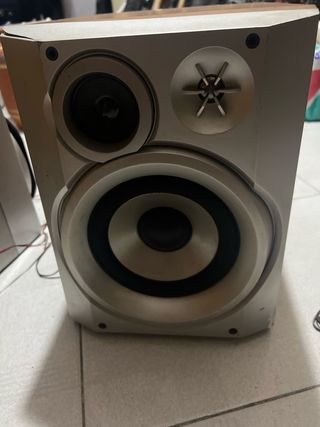 3 Altavoces Panasonic Bass Reflex Plata y Negro