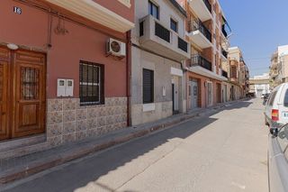 Terreno en venta en El Castellar-L´Oliveral en Valencia