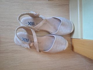 Zapatos Nuevos Xti niña talla 37 beige