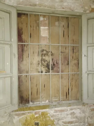 Reja exterior metálica MUY nueva
