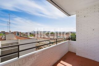 Piso en alquiler en Reyes Católicos en Alcalá de Henares