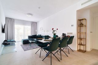 Piso en venta en Los Jardines de Marbella - La Ermita en Marbella