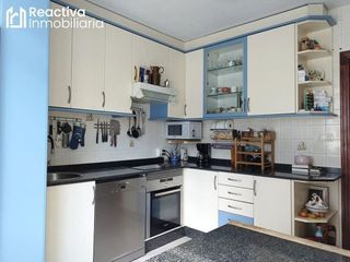 Casa adosada en venta en Castiñeiriño - Cruceiro de Sar en Santiago de Compostela