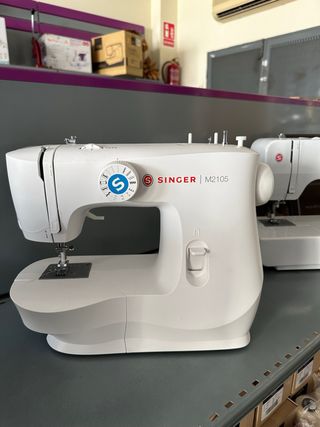 Máquina de coser Singer M2105
