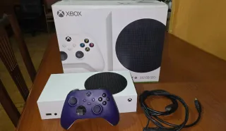 Xbox Series S + mando astral purple