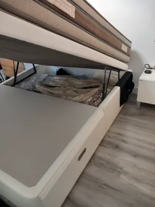 Canapé con arcón y 2 cajones con colchon