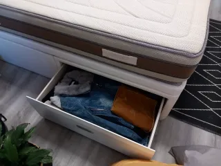 Canapé con arcón y 2 cajones con colchon