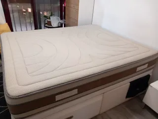 Canapé con arcón y 2 cajones con colchon