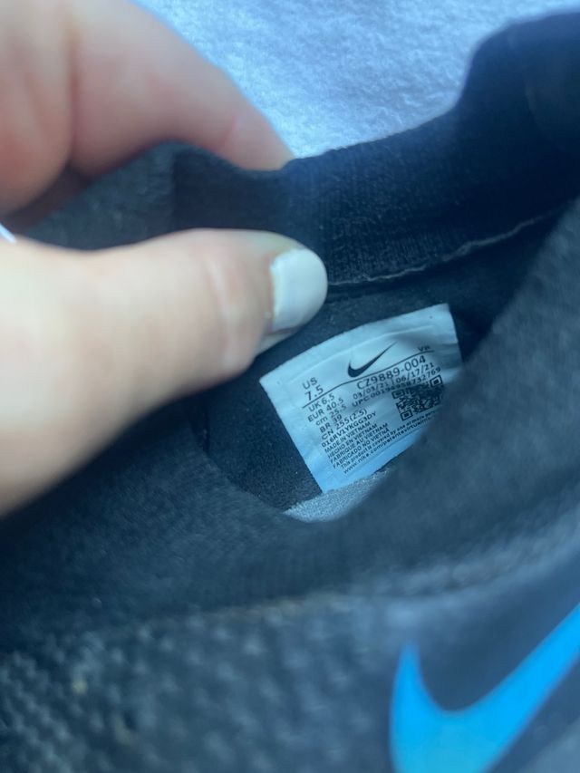 Botas de fútbol Nike 40.5