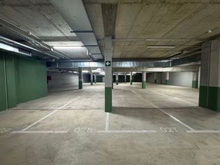 Garaje en venta en Pedró en Cornellà de Llobregat