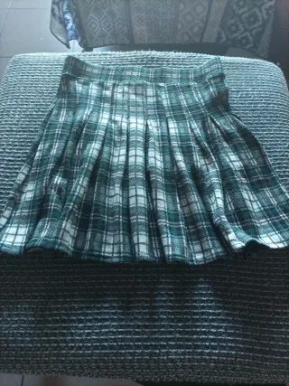 Falda plisada cuadros escoceses verde de punto