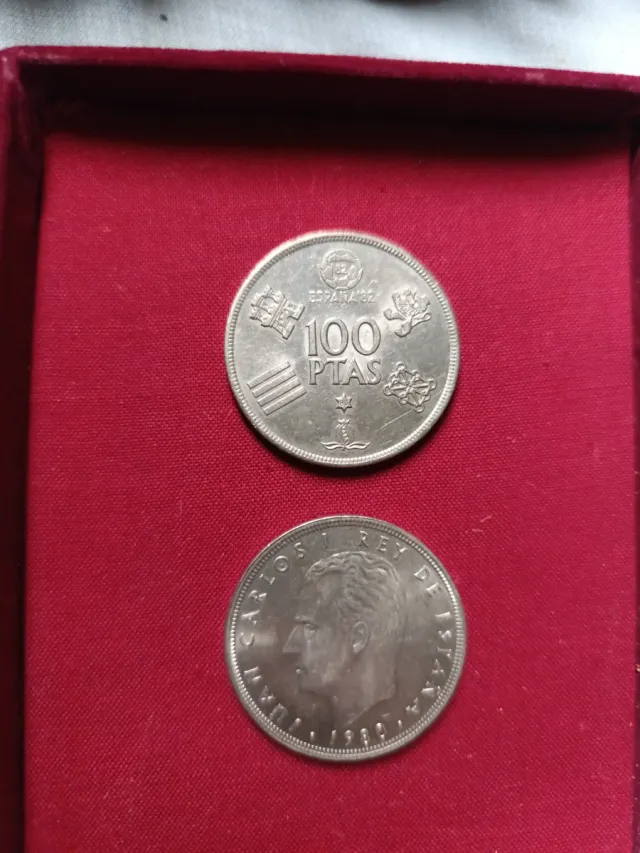 2 Monedas 100 Pesetas España 1982