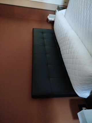 Cabecero de cama de piel