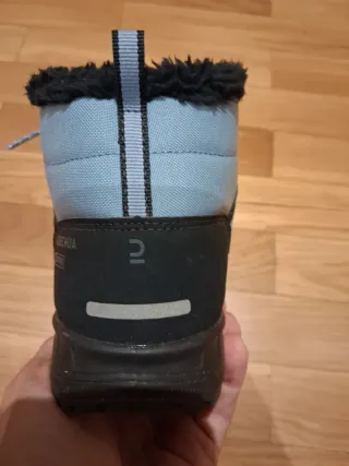 Botas de montaña niño nuevas