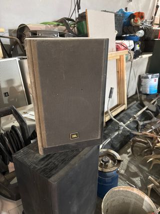 Altavoz JBL LX 22 urge venta tengo dos iguales
