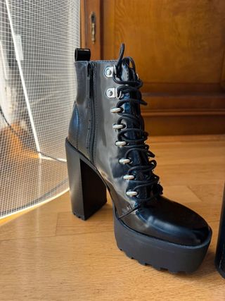 Botines charol plataforma negros talla 35