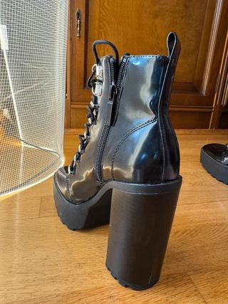 Botines charol plataforma negros talla 35