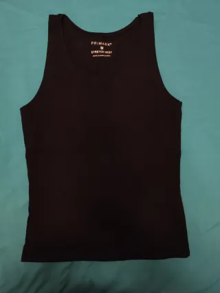 Camiseta tirantes negra Primark Talla M