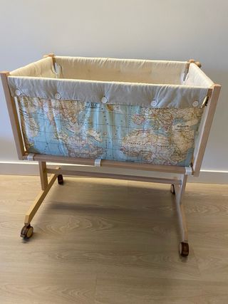 Minicuna colecho madera, con ruedas.