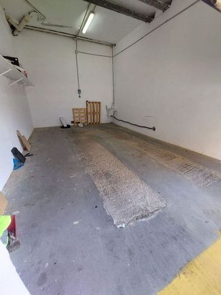 Local comercial en alquiler en La Malva-rosa en Valencia