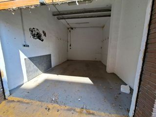 Local comercial en alquiler en La Malva-rosa en Valencia