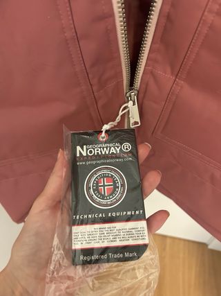Abrigo Geographical Norway rosa L