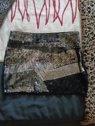 Falda Lentejuelas Negro/Dorado Talla L/M