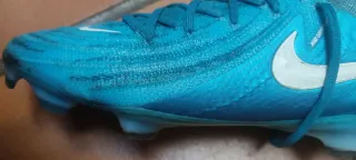 Botas de fútbol Nike gama alta Talla 41