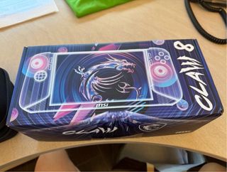 MSI CLAW 8