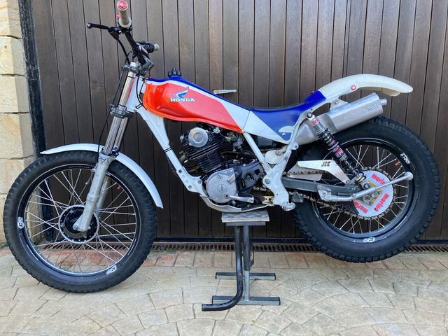 Honda TLR Trial clasica