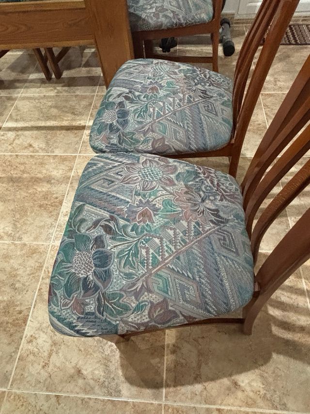 Conjunto 6 sillas salón madera