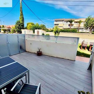 Casa adosada en alquiler en Les Marines/Las Marinas en Dénia