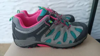 Zapatillas Merrell grises y rosas