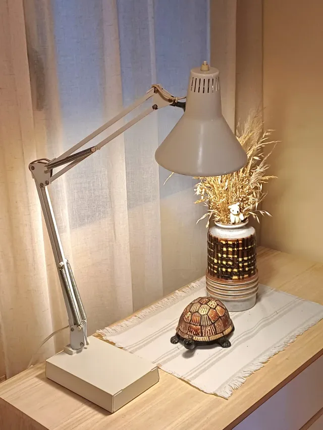 Lámpara flexo retro industrial gris