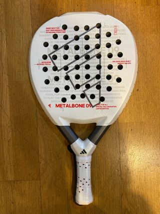 Pala Padel Adidas Metalbone 09, + Funda