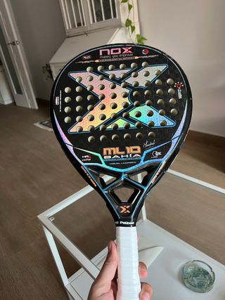 Pala Nox ML10 Bahía Carbon 12K.
