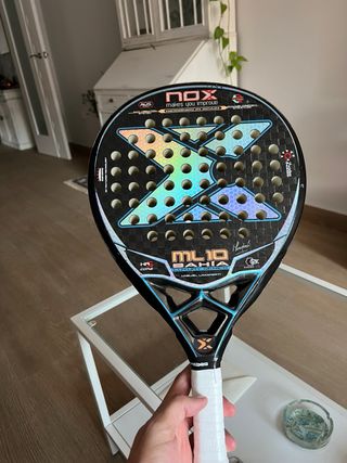 Pala Nox ML10 Bahía Carbon 12K.