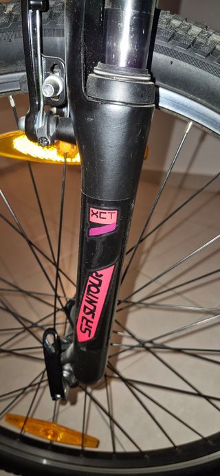 Bicicleta infantil morada Scott impecable