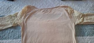 Camiseta Bershka bordada T.M