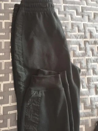 Chándal Jordan Sudadera+Pantalón Negro. 12-13 años