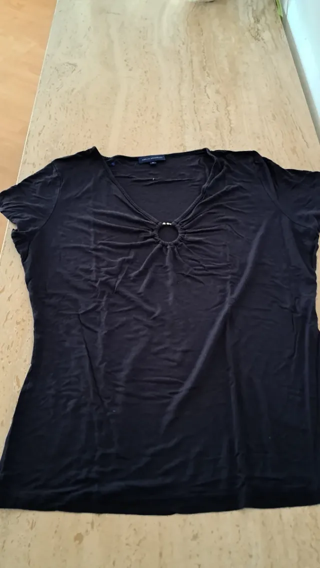 Camiseta azul.marino manga corta con aro