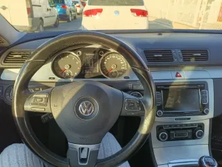 Volkswagen Passat CC 2011